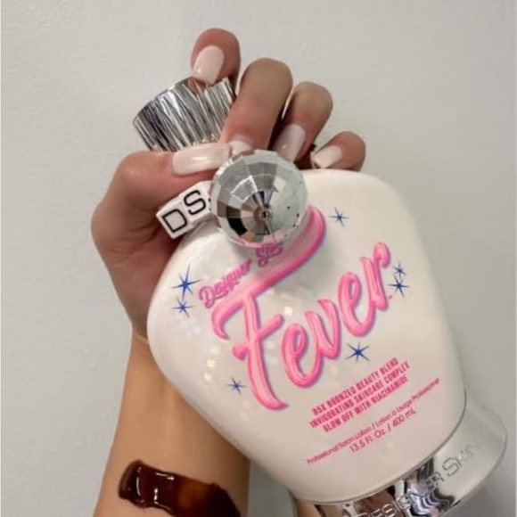 DESIGNER SKIN: FEVER 85X DHA Bronzer - Picture 5 of 6